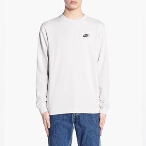 Nike small fleece white pullover